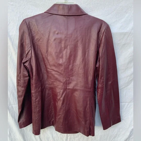 Elegant Burgundy Leather Jacket - Picture 3 of 3